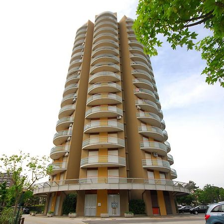 Appartamenti Puerto Do Sol Lignano Sabbiadoro Exterior foto